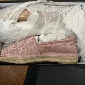 New Versace beige and pink Espadrille never worn purchased too small